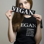 ヴィーガンとベジタリアンの決定的な違い説明できますか？